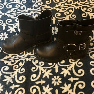 Universal Thread Black Ankle Boots
